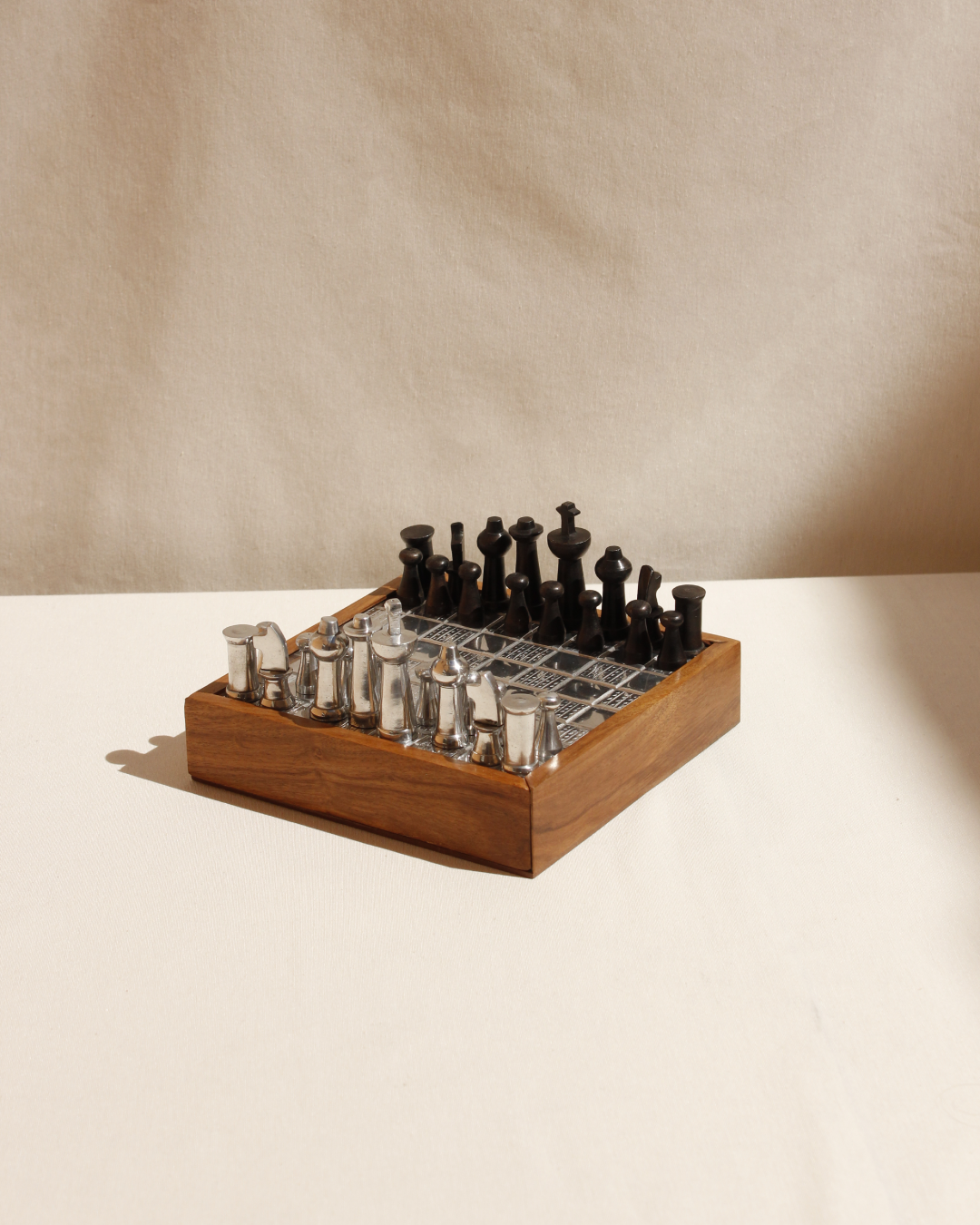 METAL & WOOD CHESS SET