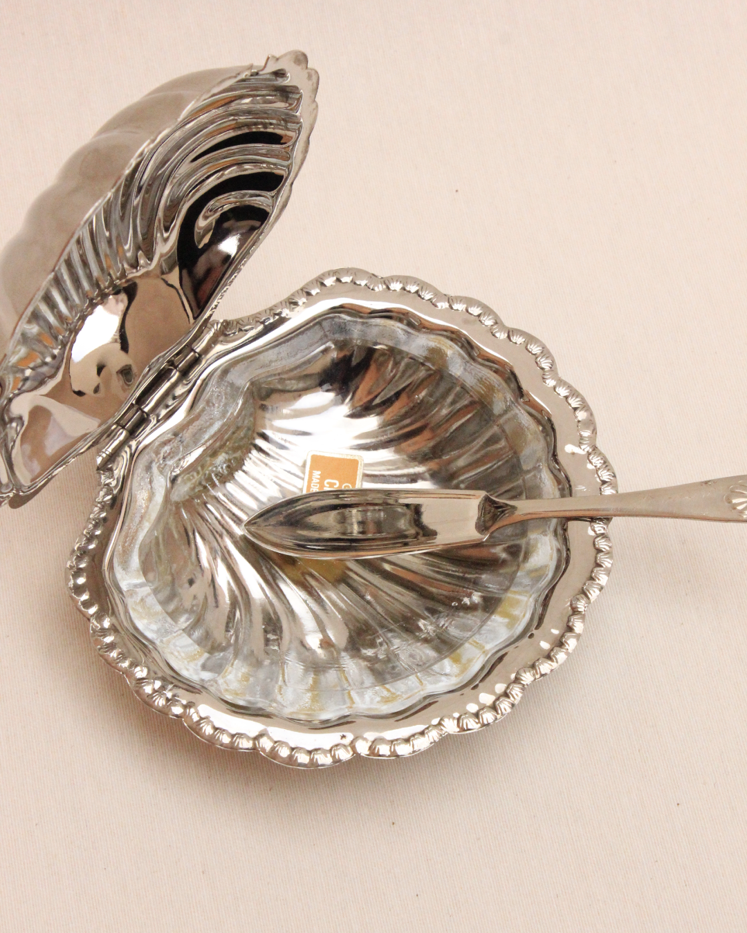 BUTTER SHELL DISH
