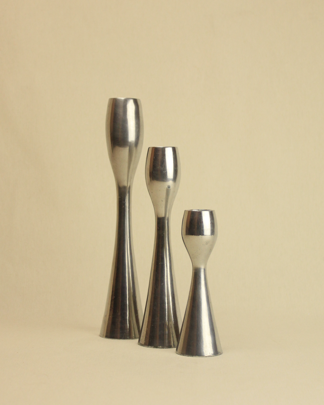 MINIMALIST CANDLEHOLDER TRIO