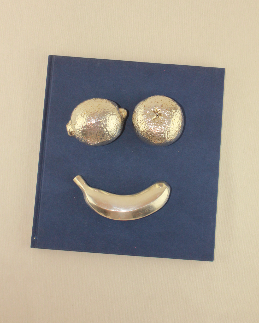 ESCULTURA PLATA 'BANANA'