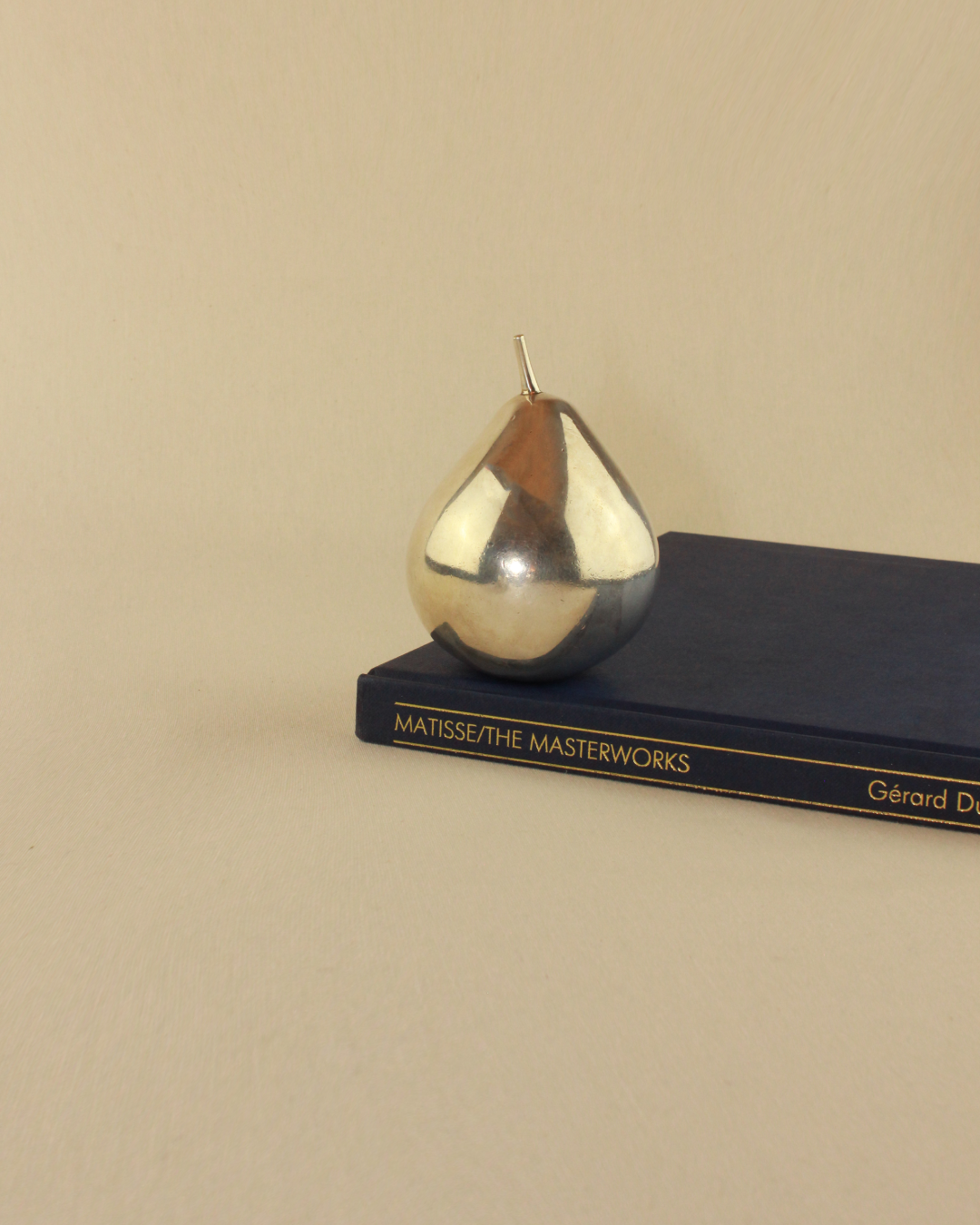 ESCULTURA PLATA 'PERA'