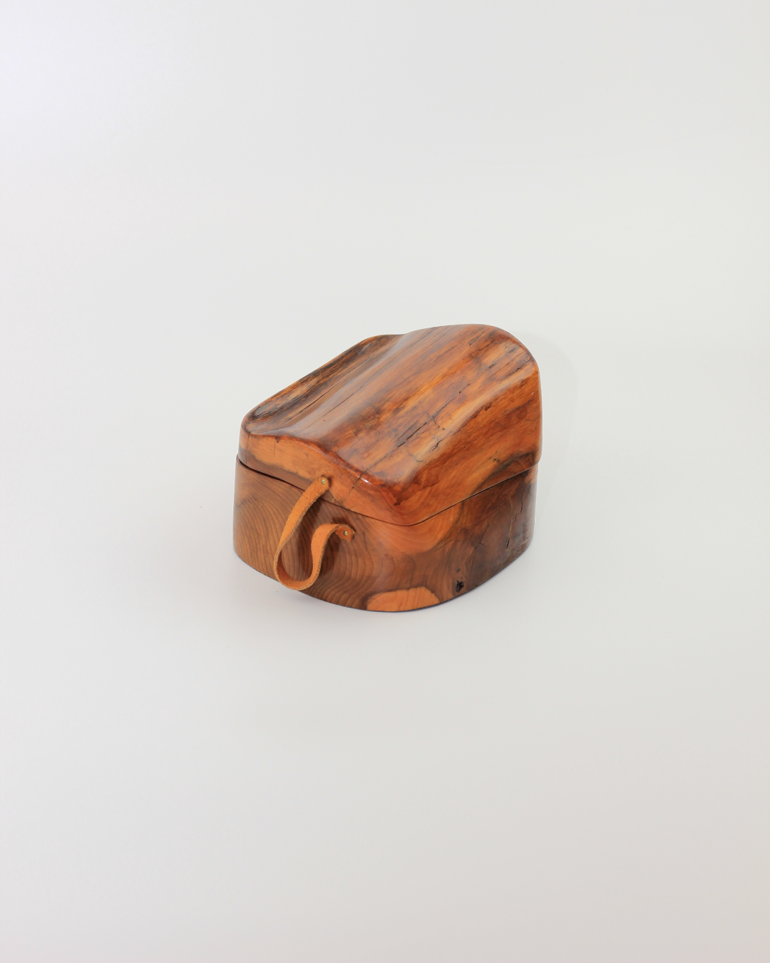 WOODEN JEWEL BOX