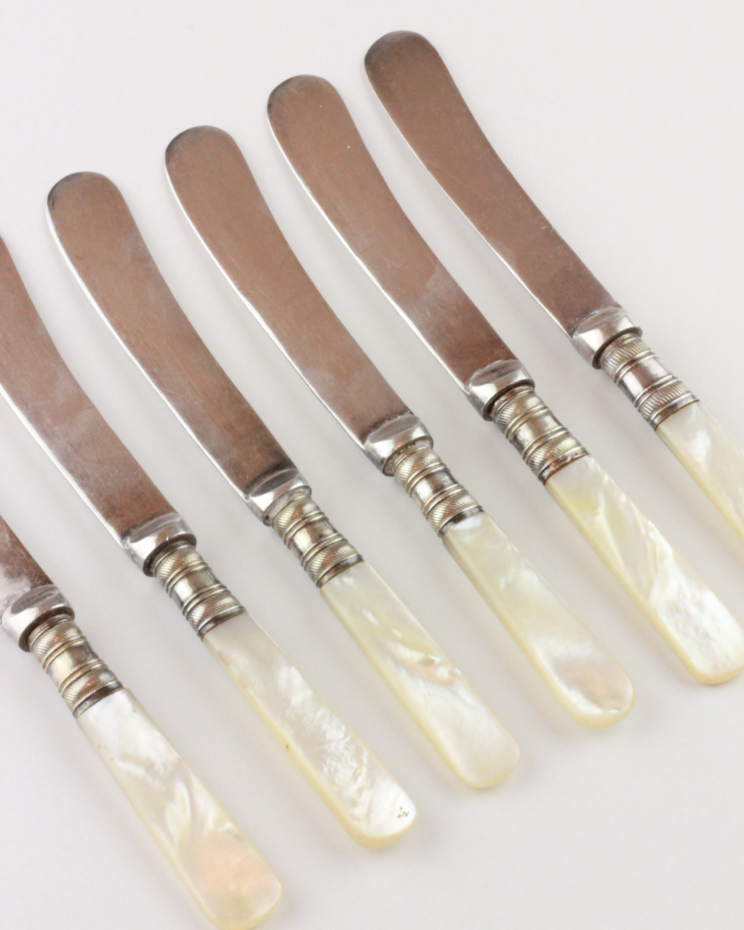 MOTHER OF PEARL KNIVES