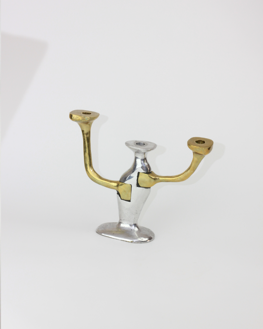 Candelabro Brutalista