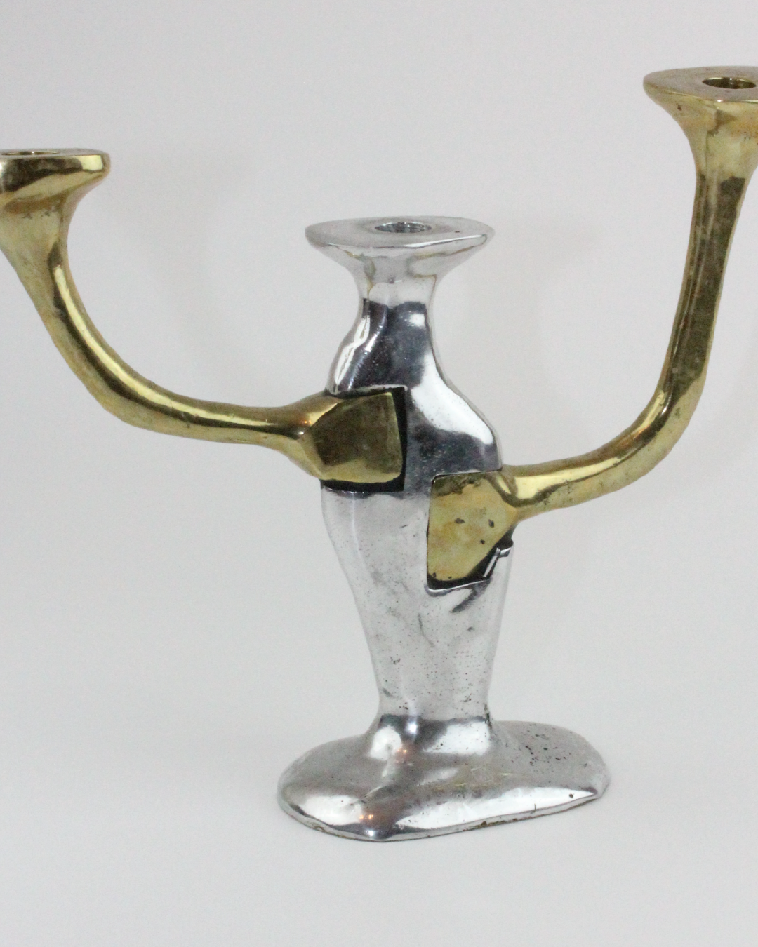 Candelabro Brutalista